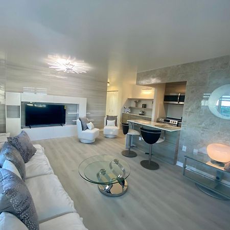 Panoramic Luxurious Waterfront One Bedroom Apartment With Miami Skyline View Free Parking 5Min Drive To Miami Beach Eksteriør bilde