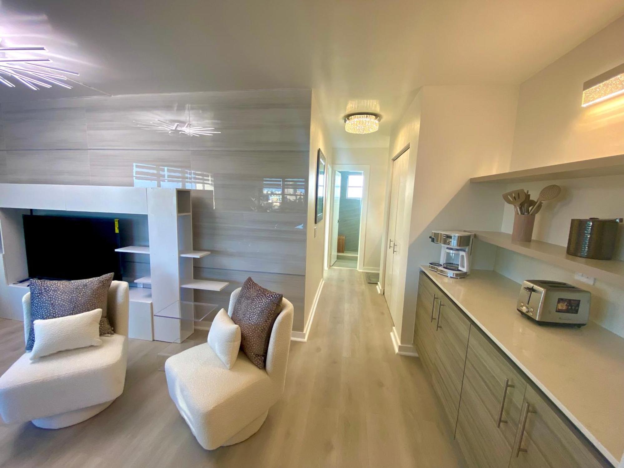 Panoramic Luxurious Waterfront One Bedroom Apartment With Miami Skyline View Free Parking 5Min Drive To Miami Beach Eksteriør bilde