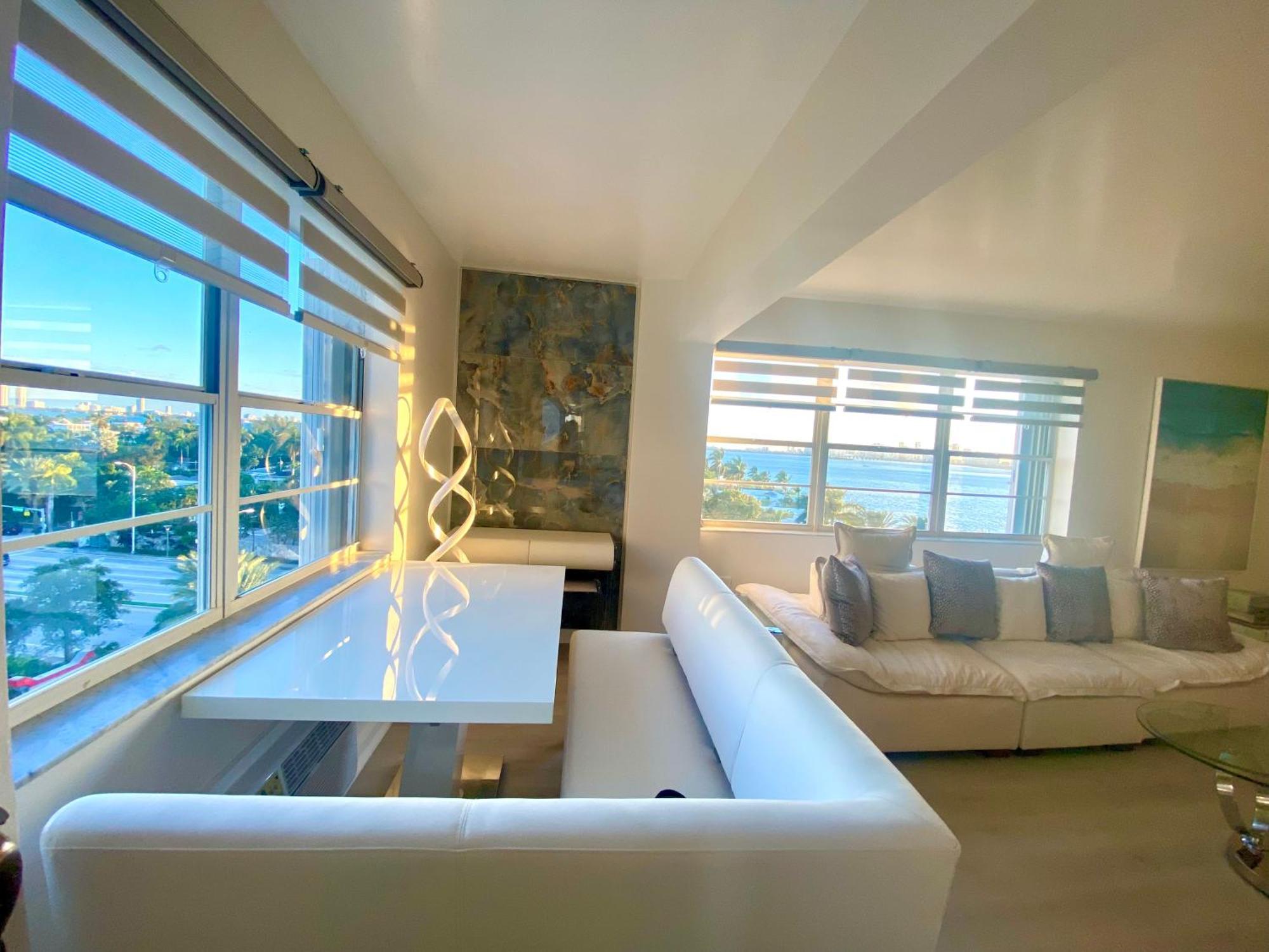 Panoramic Luxurious Waterfront One Bedroom Apartment With Miami Skyline View Free Parking 5Min Drive To Miami Beach Eksteriør bilde